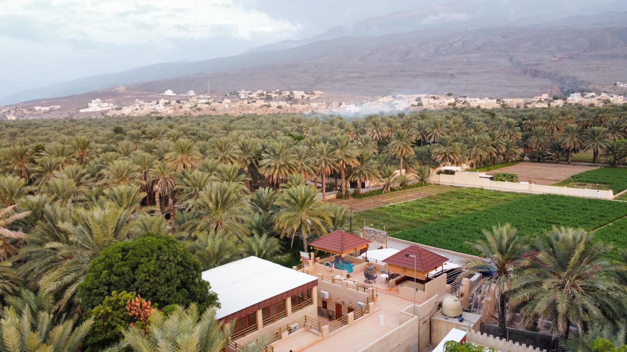 بيت نُزل السلام Bait Salam Inn Al Ḩamrāʼ 外观 照片