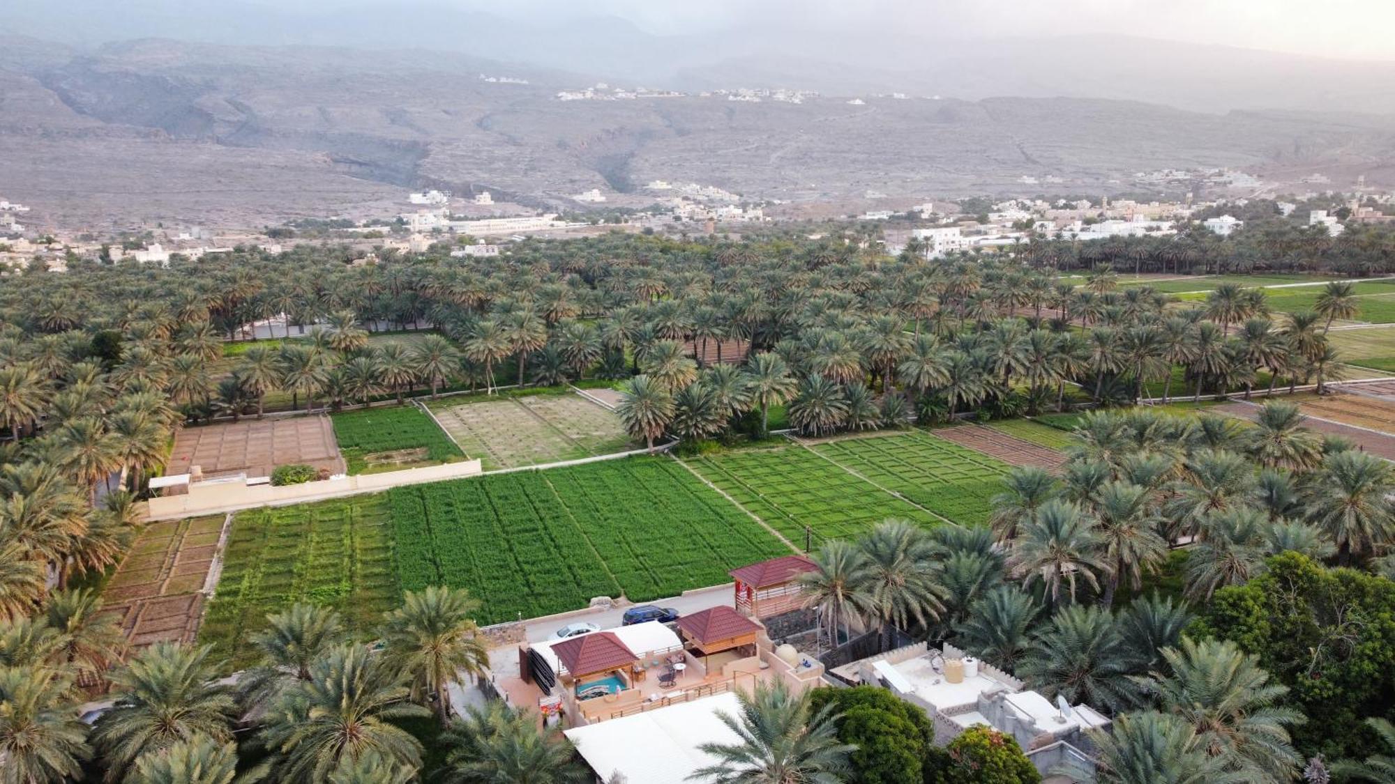 بيت نُزل السلام Bait Salam Inn Al Ḩamrāʼ 外观 照片
