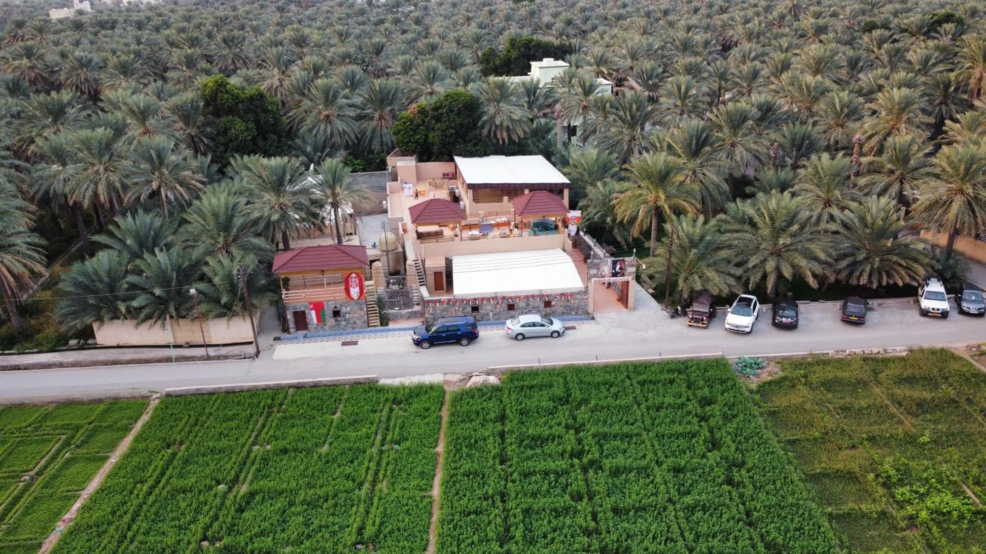 بيت نُزل السلام Bait Salam Inn Al Ḩamrāʼ 外观 照片
