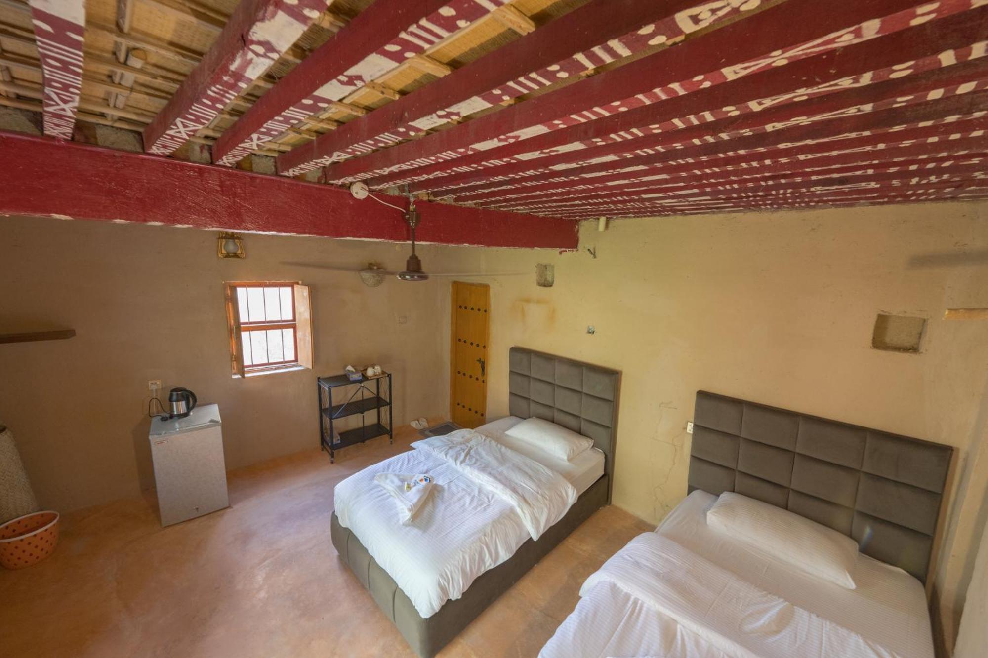 بيت نُزل السلام Bait Salam Inn Al Ḩamrāʼ 外观 照片