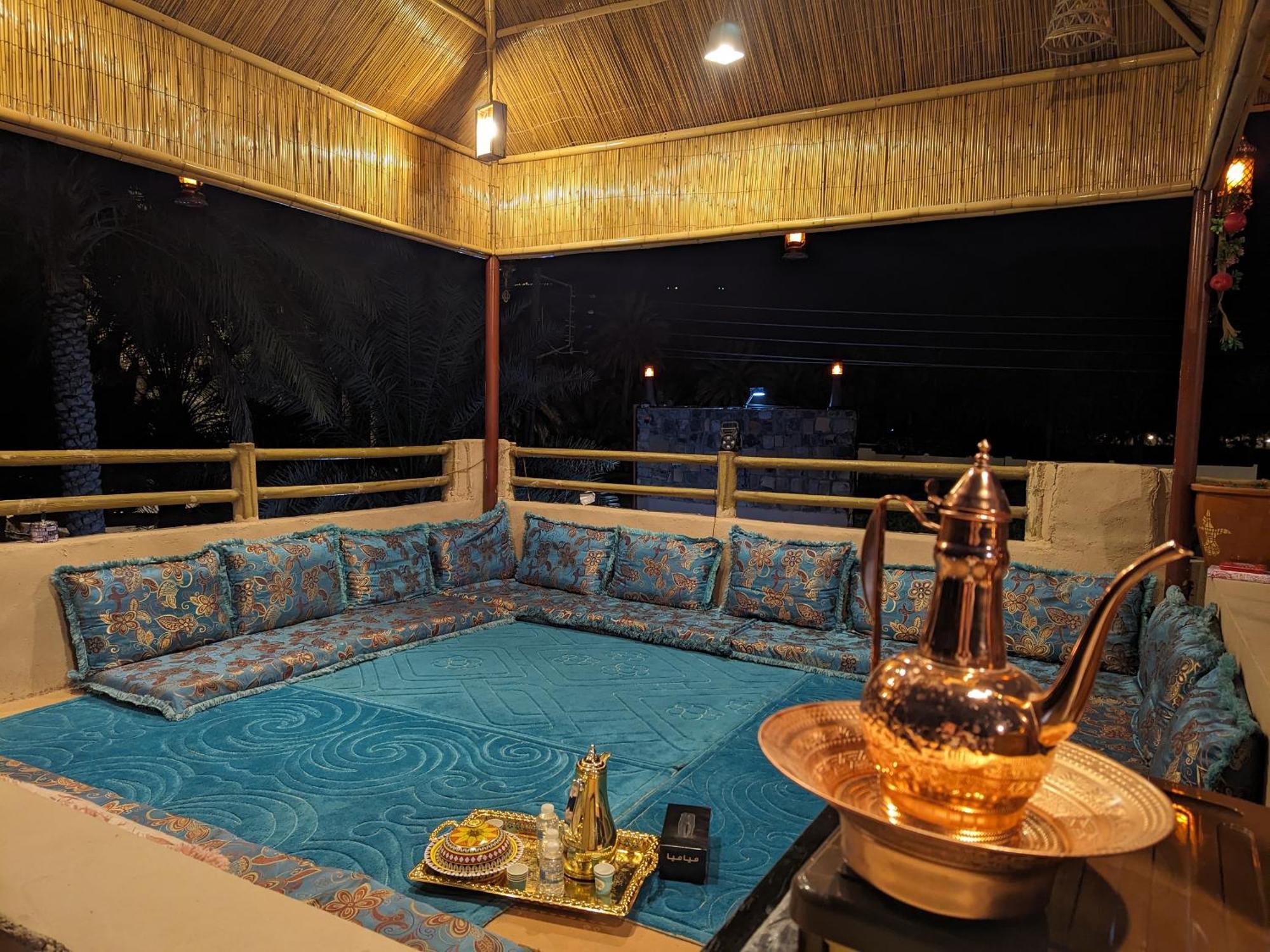 بيت نُزل السلام Bait Salam Inn Al Ḩamrāʼ 外观 照片